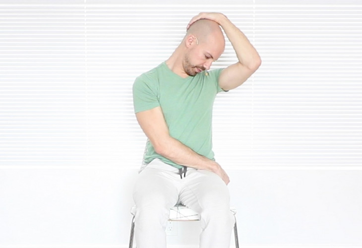 Upper-Shoulder-Stretch