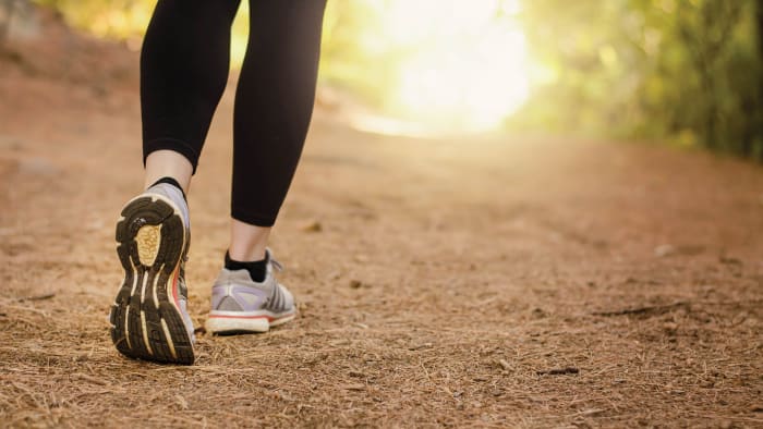 YJTriedIt-317-walking-860246654_bjk